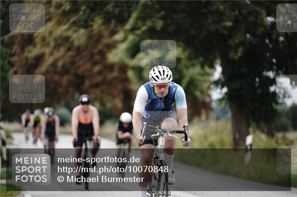 30.08.2026 - Elbe Triathlon Hamburg Michael Burmester http://msf.ph/oto/10070848 30.08.2026 09:59:02 Radfahren 299, 409, 579, 580, 605, 664, 691, 718 meine-sportfotos.de