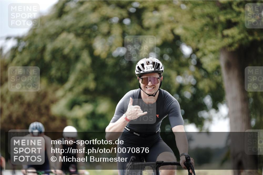 30.08.2026 - Elbe Triathlon Hamburg Michael Burmester http://msf.ph/oto/10070876 30.08.2026 09:59:09 Radfahren 299, 472, 491, 495, 579, 580, 647, 802, 934 meine-sportfotos.de