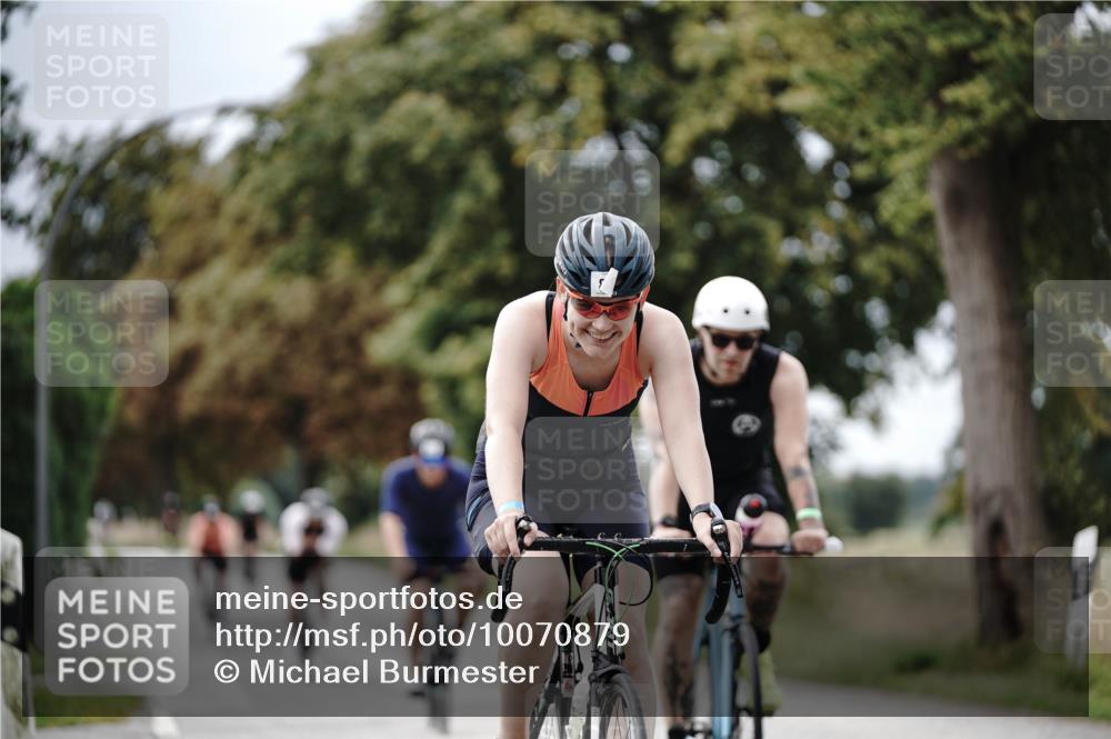 30.08.2026 - Elbe Triathlon Hamburg Michael Burmester http://msf.ph/oto/10070879 30.08.2026 09:59:10 Radfahren 472, 491, 495, 579, 580, 647, 802, 934 meine-sportfotos.de