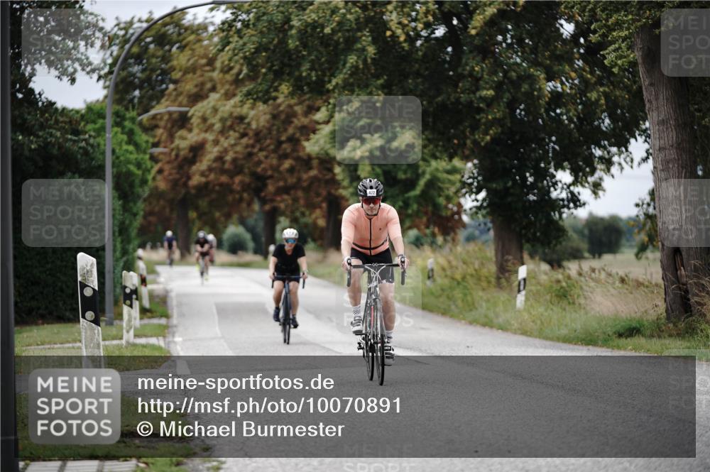 30.08.2026 - Elbe Triathlon Hamburg Michael Burmester http://msf.ph/oto/10070891 30.08.2026 09:59:14 Radfahren 452, 472, 495, 647, 934 meine-sportfotos.de