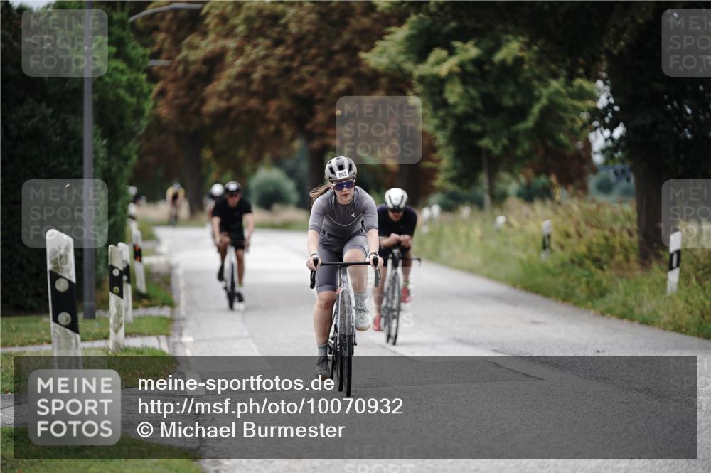 30.08.2026 - Elbe Triathlon Hamburg Michael Burmester http://msf.ph/oto/10070932 30.08.2026 09:59:39 Radfahren 608, 624, 655, 673, 863 meine-sportfotos.de
