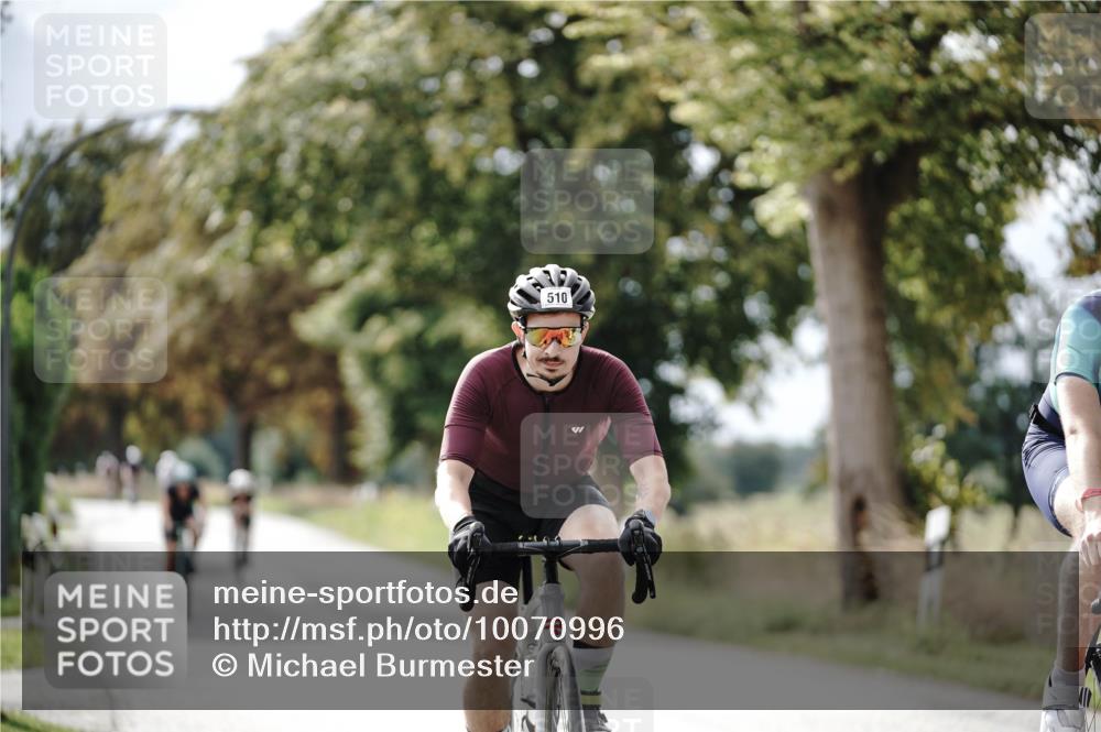 30.08.2026 - Elbe Triathlon Hamburg Michael Burmester http://msf.ph/oto/10070996 30.08.2026 10:00:32 Radfahren 510, 571, 638, 751, 898, 931 meine-sportfotos.de