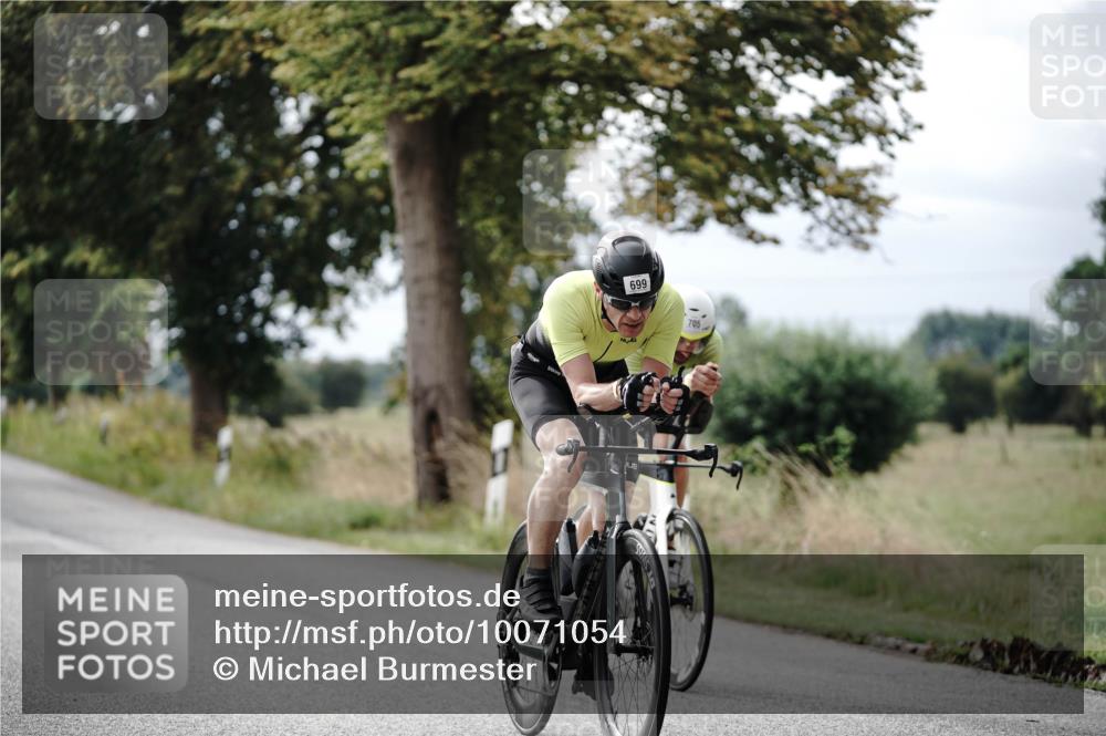 30.08.2026 - Elbe Triathlon Hamburg Michael Burmester http://msf.ph/oto/10071054 30.08.2026 10:01:06 Radfahren 548, 636, 650, 671, 675, 699, 705, 831 meine-sportfotos.de