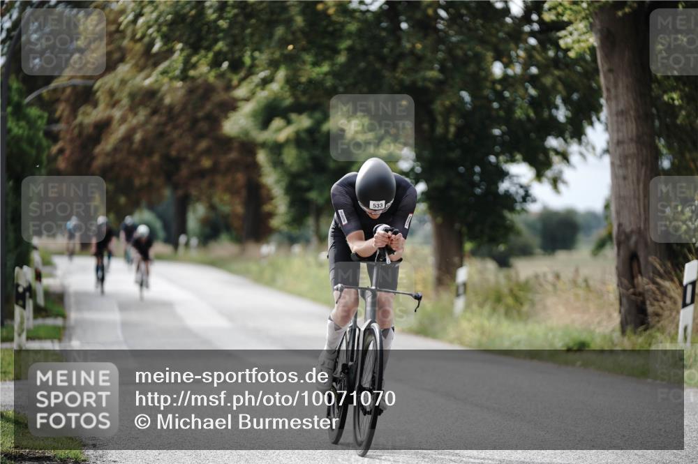 30.08.2026 - Elbe Triathlon Hamburg Michael Burmester http://msf.ph/oto/10071070 30.08.2026 10:01:17 Radfahren 520, 533, 556, 700, 864 meine-sportfotos.de