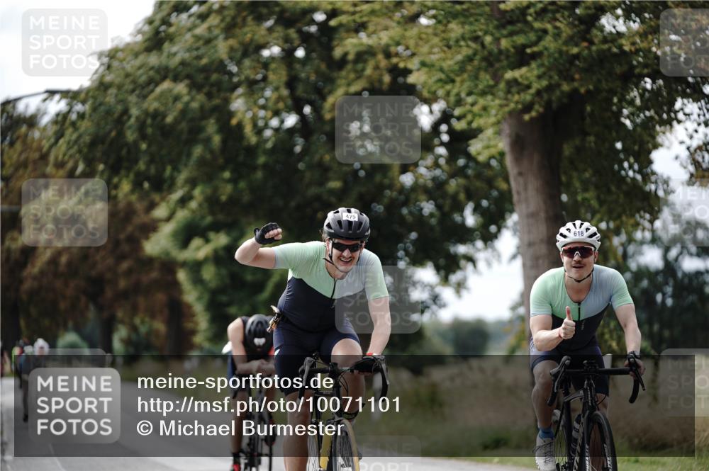 30.08.2026 - Elbe Triathlon Hamburg Michael Burmester http://msf.ph/oto/10071101 30.08.2026 10:01:33 Radfahren 475, 618, 637, 782, 975 meine-sportfotos.de