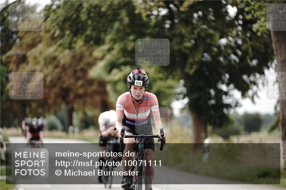 30.08.2026 - Elbe Triathlon Hamburg Michael Burmester http://msf.ph/oto/10071111 30.08.2026 10:01:40 Radfahren 566, 620, 651, 782, 975 meine-sportfotos.de