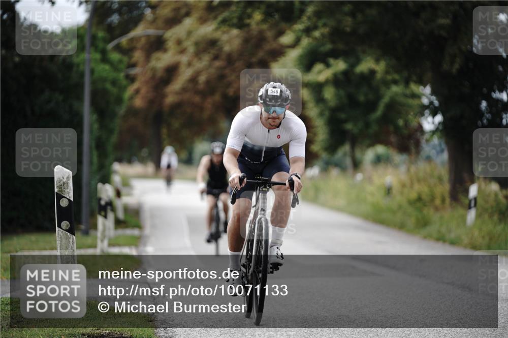 30.08.2026 - Elbe Triathlon Hamburg Michael Burmester http://msf.ph/oto/10071133 30.08.2026 10:01:49 Radfahren 546, 651, 694 meine-sportfotos.de