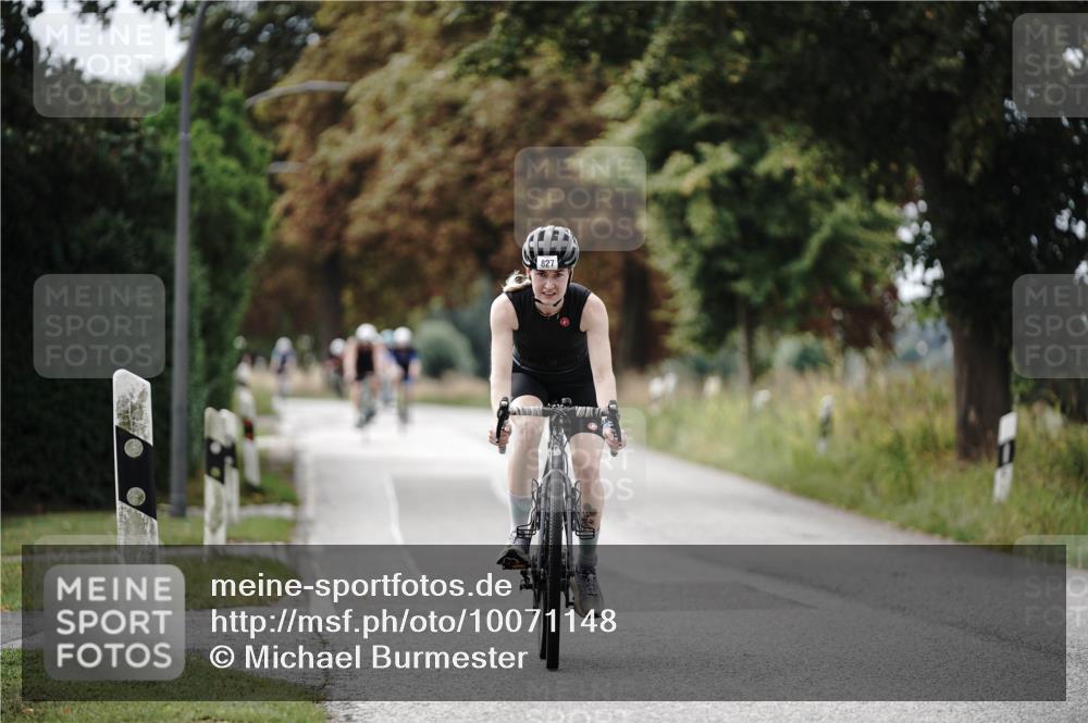 30.08.2026 - Elbe Triathlon Hamburg Michael Burmester http://msf.ph/oto/10071148 30.08.2026 10:01:59 Radfahren 438, 640, 827, 848 meine-sportfotos.de