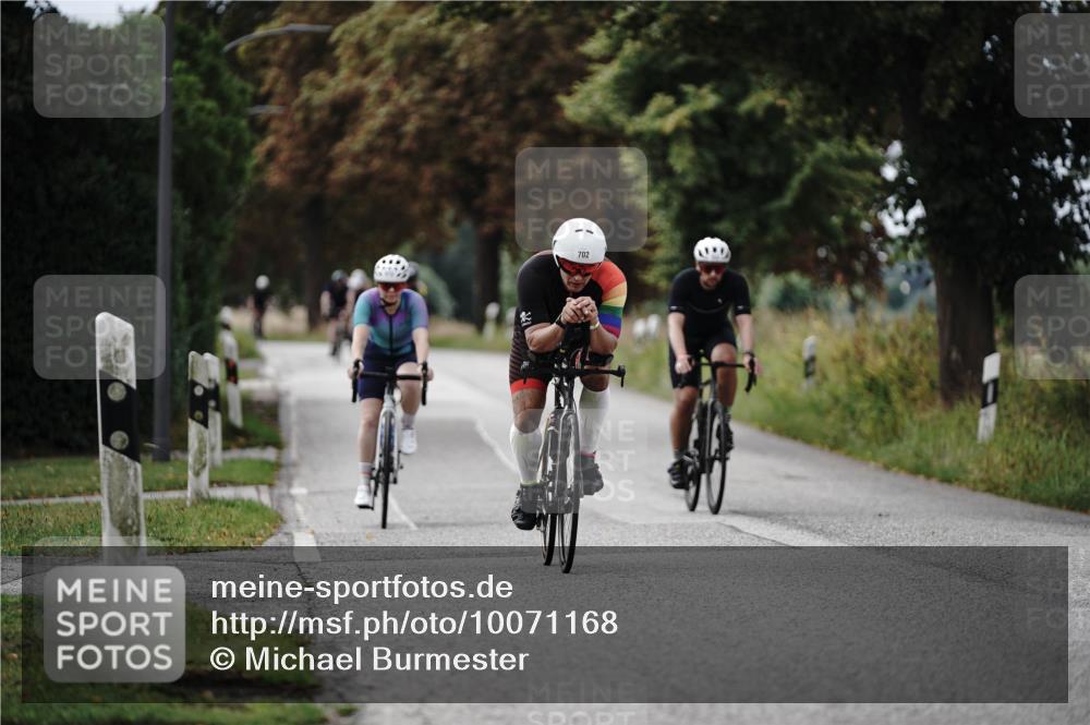30.08.2026 - Elbe Triathlon Hamburg Michael Burmester http://msf.ph/oto/10071168 30.08.2026 10:02:11 Radfahren 414, 552, 622, 702, 915 meine-sportfotos.de