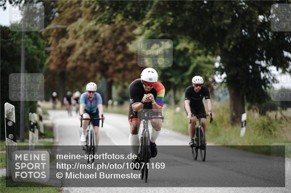 30.08.2026 - Elbe Triathlon Hamburg Michael Burmester http://msf.ph/oto/10071169 30.08.2026 10:02:11 Radfahren 414, 552, 622, 702, 915 meine-sportfotos.de
