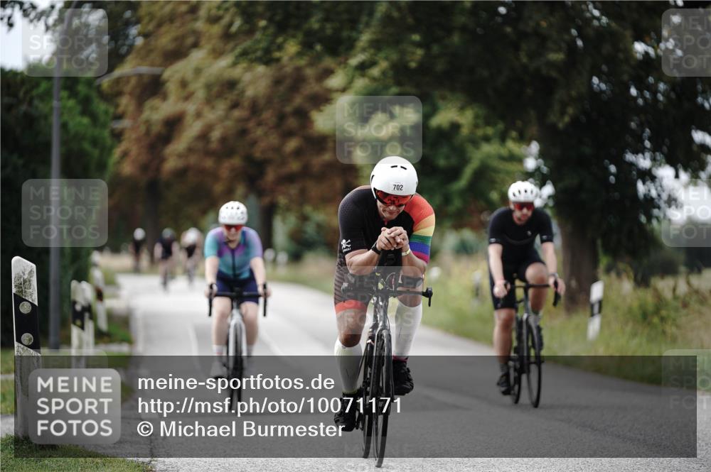 30.08.2026 - Elbe Triathlon Hamburg Michael Burmester http://msf.ph/oto/10071171 30.08.2026 10:02:11 Radfahren 414, 552, 622, 702, 915 meine-sportfotos.de