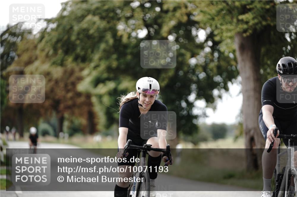 30.08.2026 - Elbe Triathlon Hamburg Michael Burmester http://msf.ph/oto/10071193 30.08.2026 10:02:21 Radfahren 459, 568, 725, 879, 882 meine-sportfotos.de