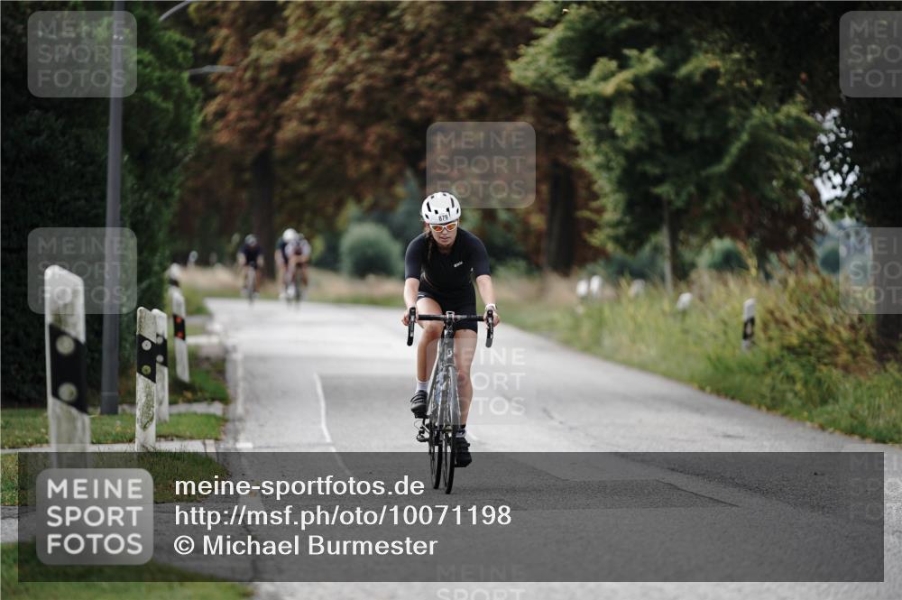 30.08.2026 - Elbe Triathlon Hamburg Michael Burmester http://msf.ph/oto/10071198 30.08.2026 10:02:24 Radfahren 725, 879 meine-sportfotos.de
