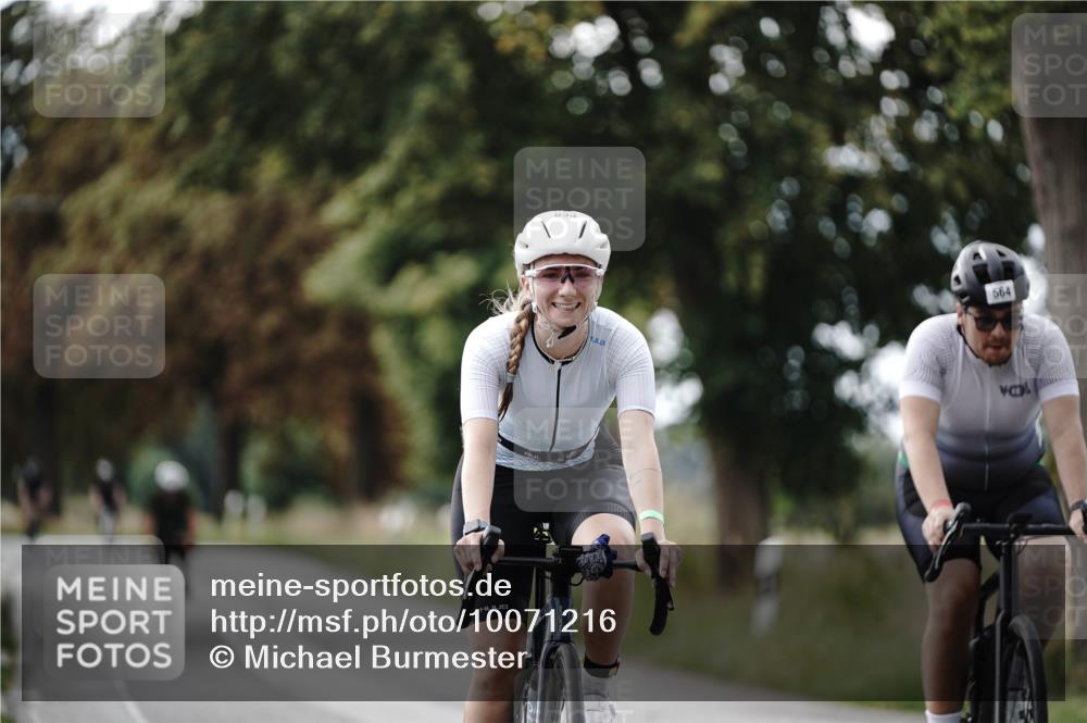 30.08.2026 - Elbe Triathlon Hamburg Michael Burmester http://msf.ph/oto/10071216 30.08.2026 10:02:40 Radfahren 564, 635, 774, 893 meine-sportfotos.de