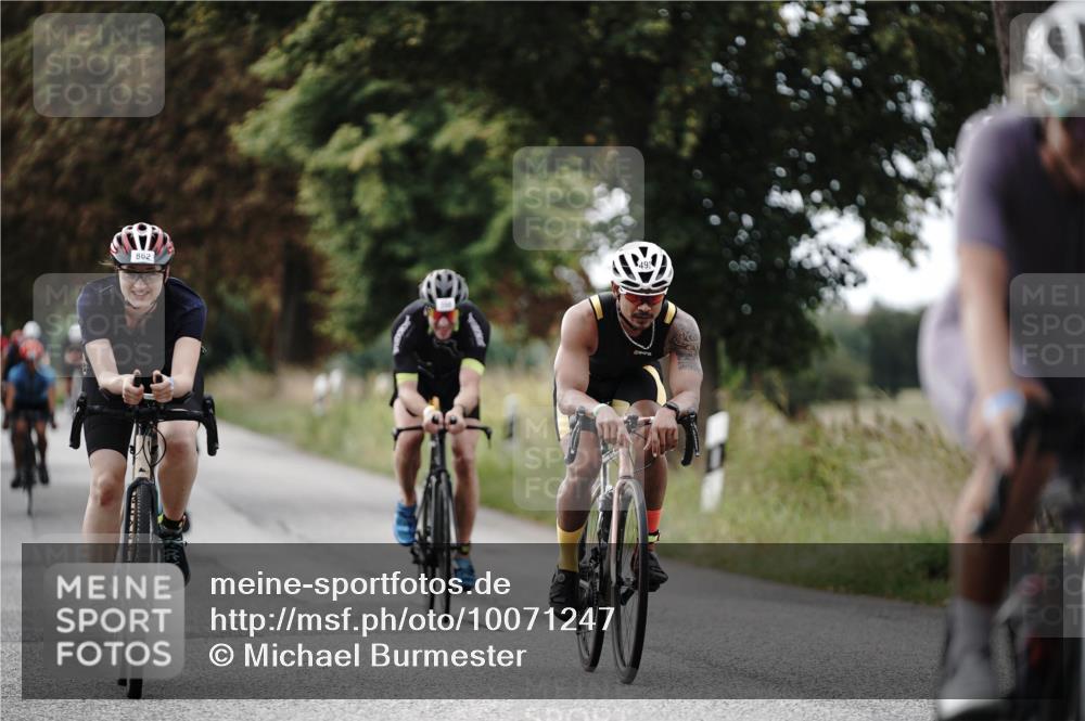 30.08.2026 - Elbe Triathlon Hamburg Michael Burmester http://msf.ph/oto/10071247 30.08.2026 10:02:55 Radfahren 493, 582, 598, 639, 670, 674, 862, 870, 942, 978 meine-sportfotos.de