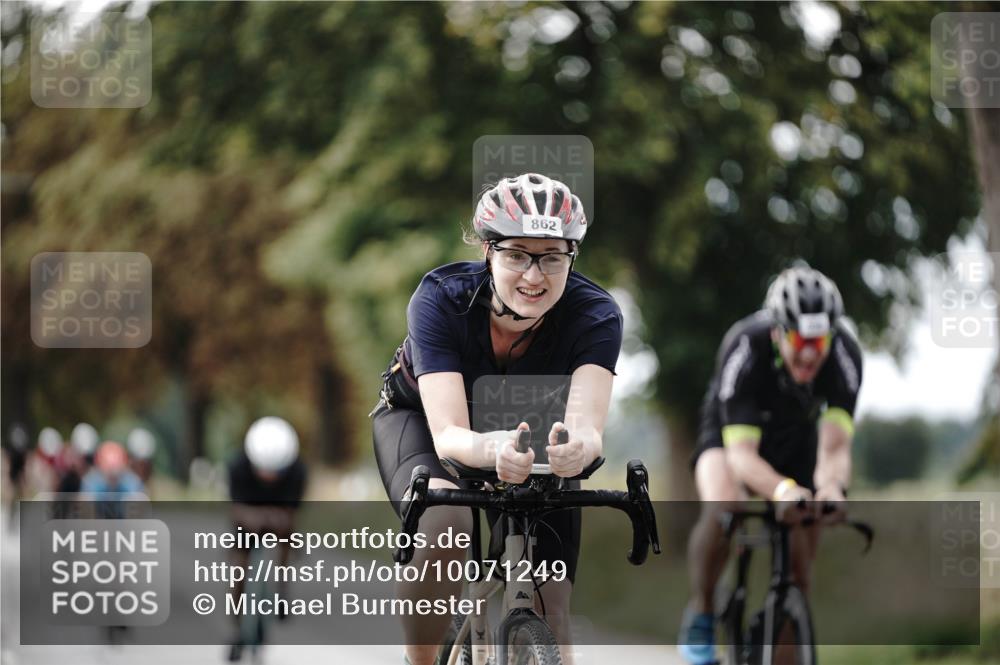 30.08.2026 - Elbe Triathlon Hamburg Michael Burmester http://msf.ph/oto/10071249 30.08.2026 10:02:56 Radfahren 493, 582, 598, 639, 670, 862, 870, 942, 978, 1894 meine-sportfotos.de