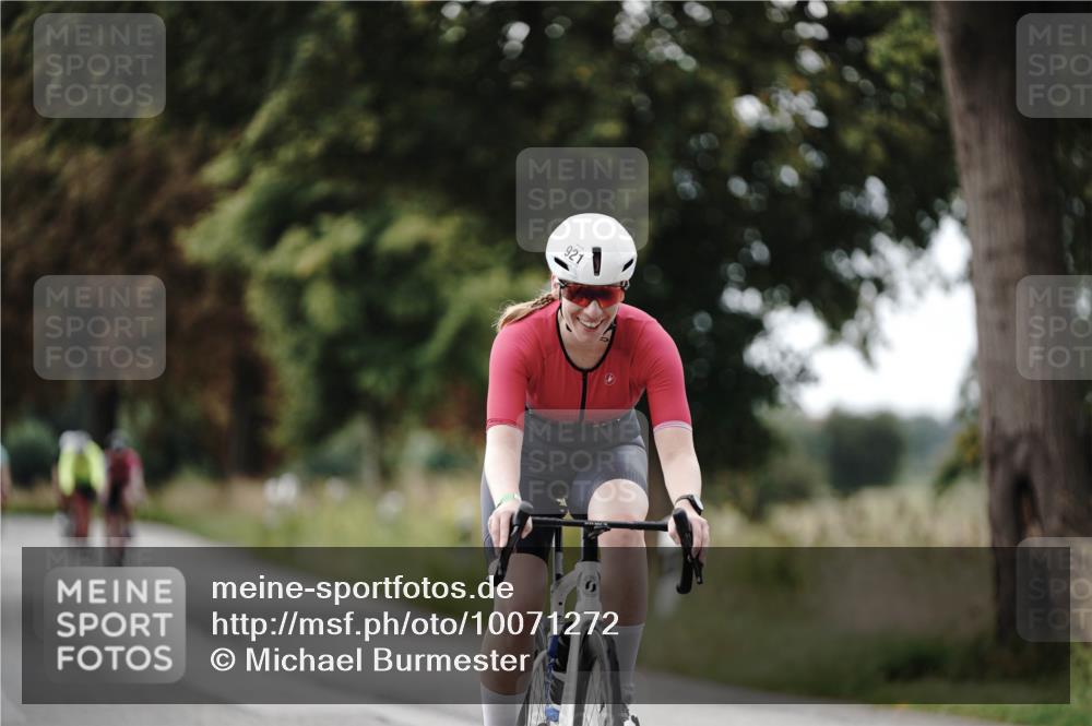 30.08.2026 - Elbe Triathlon Hamburg Michael Burmester http://msf.ph/oto/10071272 30.08.2026 10:03:05 Radfahren 460, 484, 567, 582, 666, 857, 921, 1894 meine-sportfotos.de