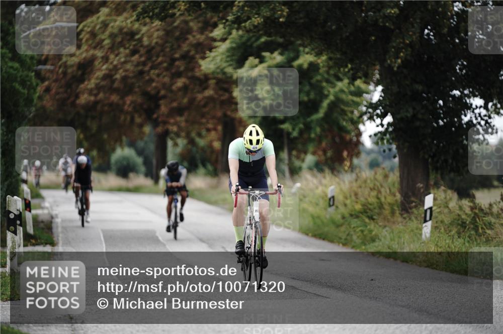 30.08.2026 - Elbe Triathlon Hamburg Michael Burmester http://msf.ph/oto/10071320 30.08.2026 10:03:49 Radfahren 426, 536, 589, 795, 805, 945 meine-sportfotos.de