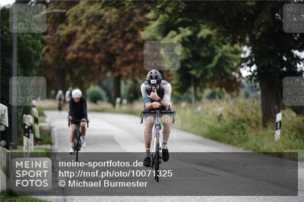 30.08.2026 - Elbe Triathlon Hamburg Michael Burmester http://msf.ph/oto/10071325 30.08.2026 10:03:52 Radfahren 426, 536, 589, 805 meine-sportfotos.de