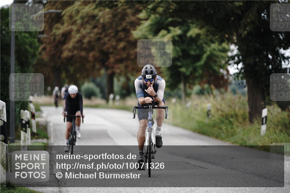 30.08.2026 - Elbe Triathlon Hamburg Michael Burmester http://msf.ph/oto/10071326 30.08.2026 10:03:52 Radfahren 426, 536, 589, 805 meine-sportfotos.de