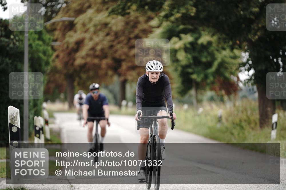 30.08.2026 - Elbe Triathlon Hamburg Michael Burmester http://msf.ph/oto/10071332 30.08.2026 10:03:54 Radfahren 426, 521, 536, 589, 805, 953 meine-sportfotos.de