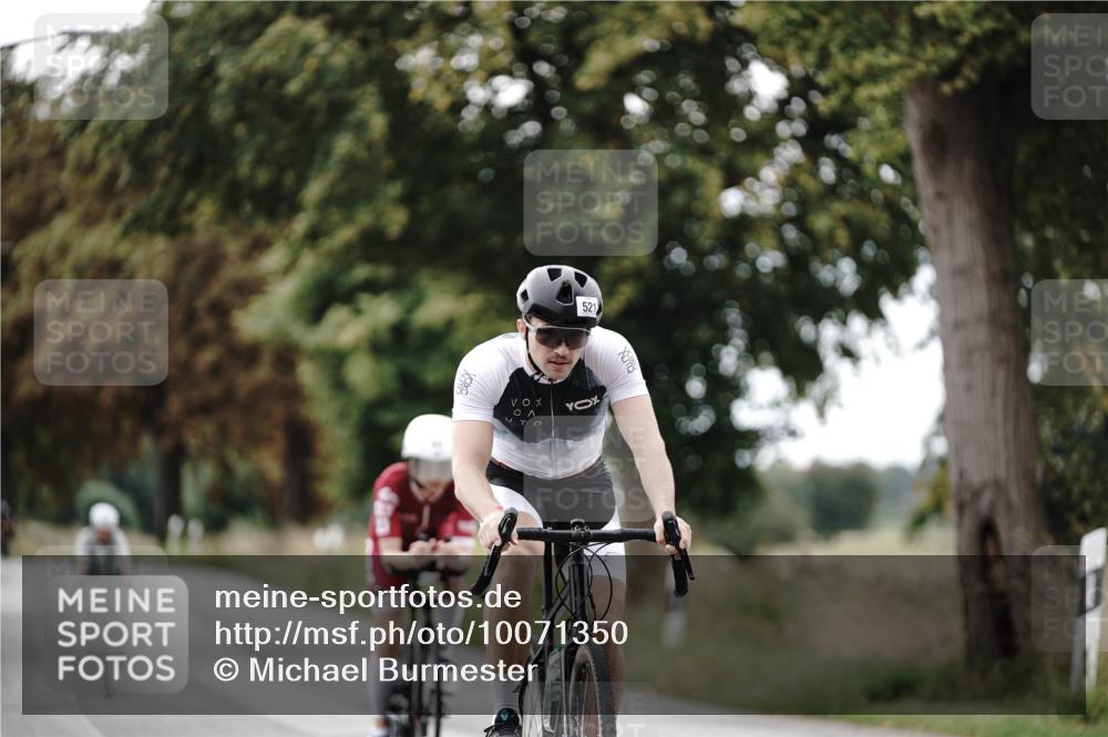30.08.2026 - Elbe Triathlon Hamburg Michael Burmester http://msf.ph/oto/10071350 30.08.2026 10:04:01 Radfahren 521, 847, 953 meine-sportfotos.de