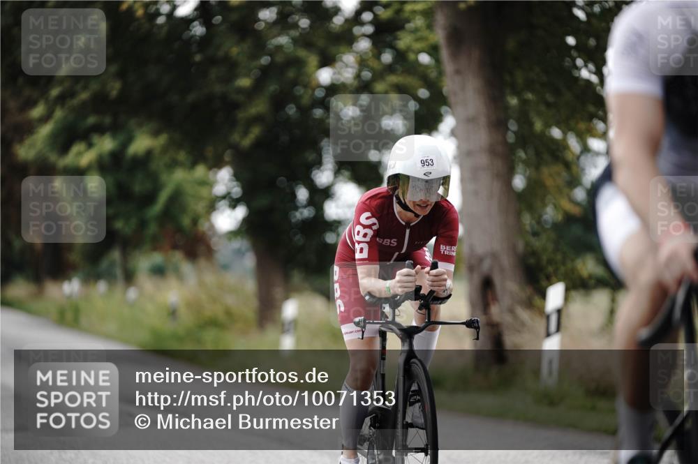 30.08.2026 - Elbe Triathlon Hamburg Michael Burmester http://msf.ph/oto/10071353 30.08.2026 10:04:02 Radfahren 521, 847, 953 meine-sportfotos.de