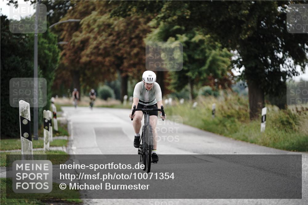 30.08.2026 - Elbe Triathlon Hamburg Michael Burmester http://msf.ph/oto/10071354 30.08.2026 10:04:04 Radfahren 521, 847, 953 meine-sportfotos.de