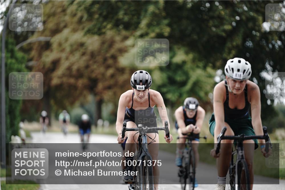 30.08.2026 - Elbe Triathlon Hamburg Michael Burmester http://msf.ph/oto/10071375 30.08.2026 10:04:20 Radfahren 597, 766, 818, 844, 952, 974 meine-sportfotos.de