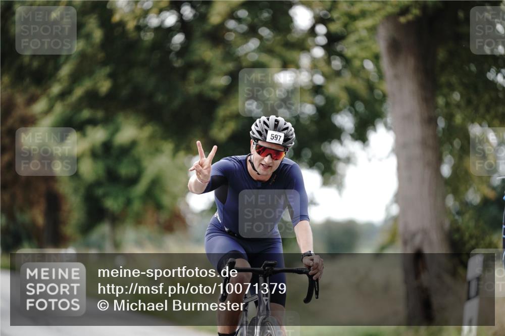30.08.2026 - Elbe Triathlon Hamburg Michael Burmester http://msf.ph/oto/10071379 30.08.2026 10:04:21 Radfahren 597, 766, 818, 844, 974 meine-sportfotos.de