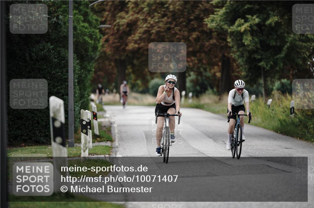 30.08.2026 - Elbe Triathlon Hamburg Michael Burmester http://msf.ph/oto/10071407 30.08.2026 10:04:35 Radfahren 809, 904 meine-sportfotos.de