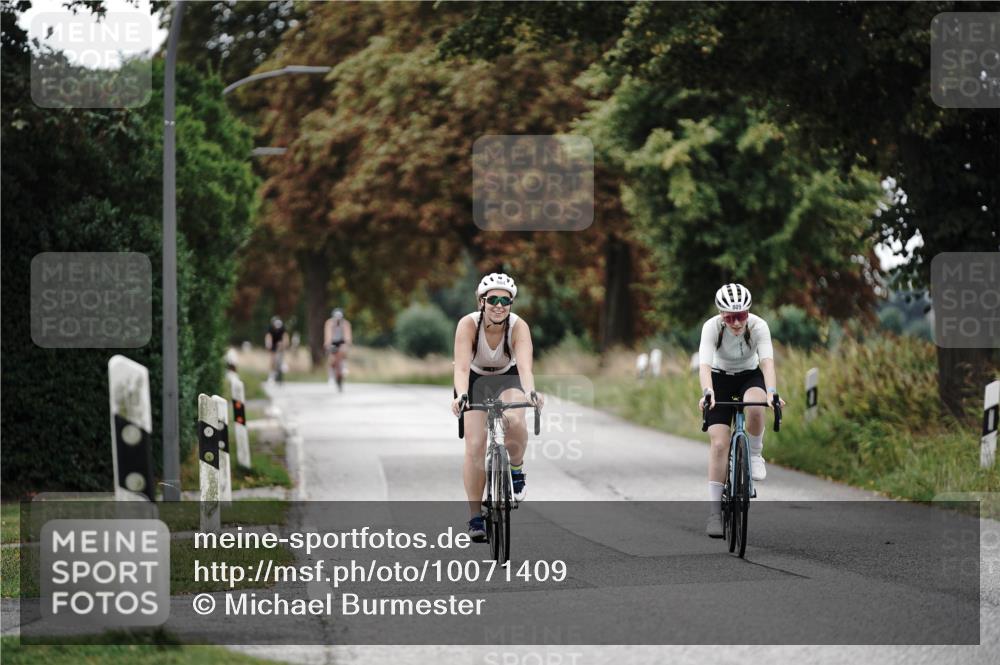 30.08.2026 - Elbe Triathlon Hamburg Michael Burmester http://msf.ph/oto/10071409 30.08.2026 10:04:35 Radfahren 809, 904 meine-sportfotos.de