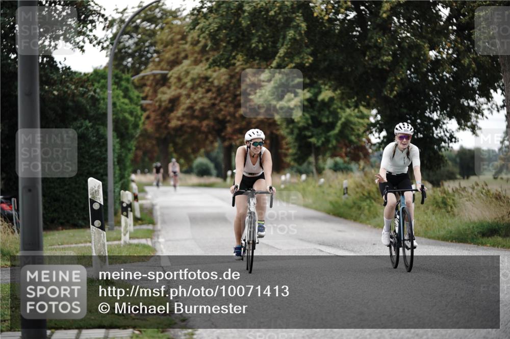 30.08.2026 - Elbe Triathlon Hamburg Michael Burmester http://msf.ph/oto/10071413 30.08.2026 10:04:36 Radfahren 809, 904 meine-sportfotos.de