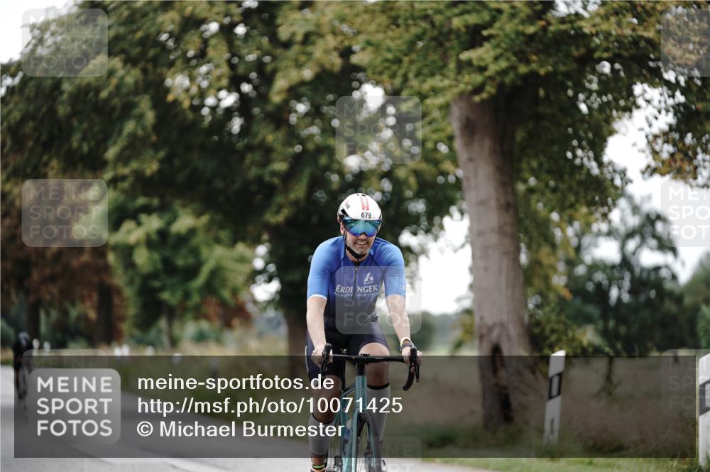 30.08.2026 - Elbe Triathlon Hamburg Michael Burmester http://msf.ph/oto/10071425 30.08.2026 10:04:53 Radfahren 660, 679 meine-sportfotos.de
