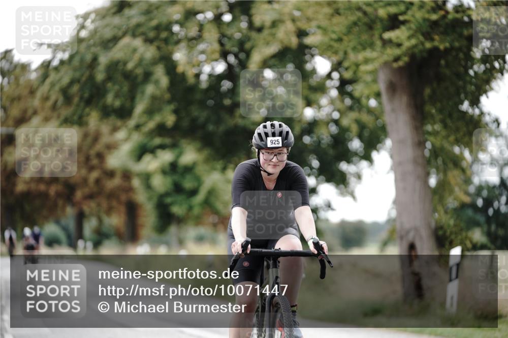 30.08.2026 - Elbe Triathlon Hamburg Michael Burmester http://msf.ph/oto/10071447 30.08.2026 10:05:10 Radfahren 659, 703, 821, 925 meine-sportfotos.de