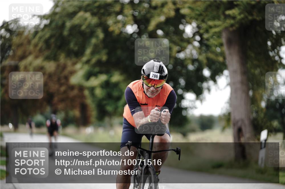 30.08.2026 - Elbe Triathlon Hamburg Michael Burmester http://msf.ph/oto/10071516 30.08.2026 10:05:53 Radfahren 542, 786, 894 meine-sportfotos.de