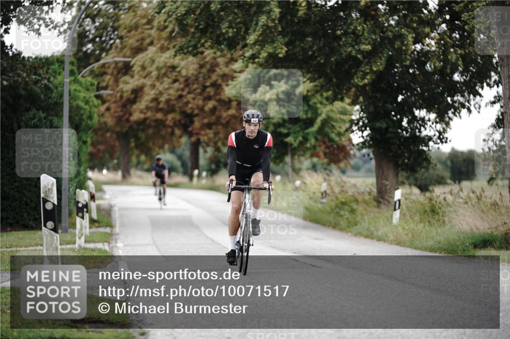 30.08.2026 - Elbe Triathlon Hamburg Michael Burmester http://msf.ph/oto/10071517 30.08.2026 10:05:55 Radfahren 405, 542, 786 meine-sportfotos.de