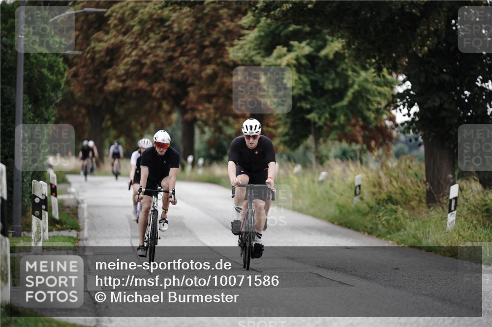 30.08.2026 - Elbe Triathlon Hamburg Michael Burmester http://msf.ph/oto/10071586 30.08.2026 10:06:32 Radfahren 490, 498, 609, 906 meine-sportfotos.de