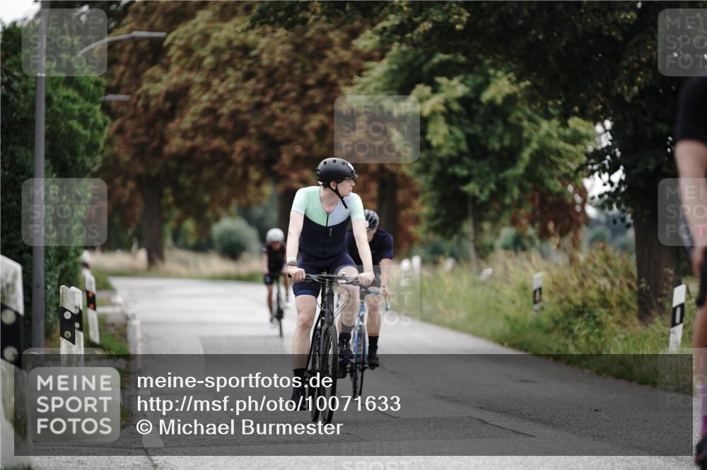 30.08.2026 - Elbe Triathlon Hamburg Michael Burmester http://msf.ph/oto/10071633 30.08.2026 10:06:53 Radfahren 449, 550, 794, 977 meine-sportfotos.de