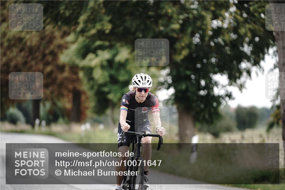 30.08.2026 - Elbe Triathlon Hamburg Michael Burmester http://msf.ph/oto/10071647 30.08.2026 10:06:58 Radfahren 449, 794, 977 meine-sportfotos.de