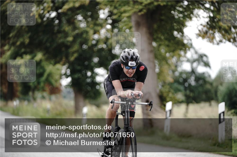 30.08.2026 - Elbe Triathlon Hamburg Michael Burmester http://msf.ph/oto/10071650 30.08.2026 10:07:12 Radfahren 663, 761 meine-sportfotos.de