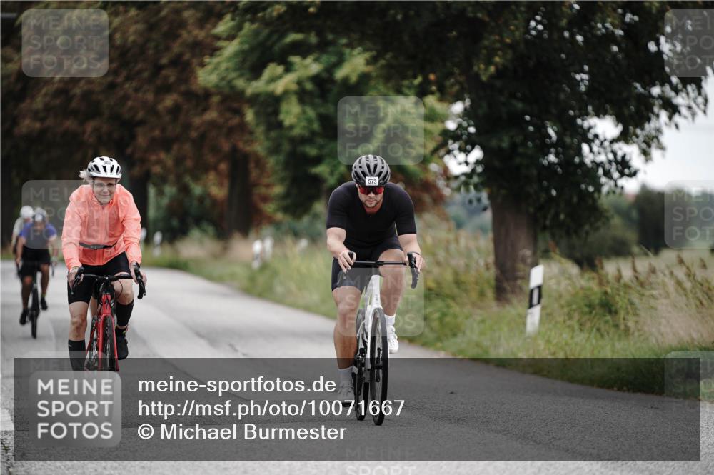 30.08.2026 - Elbe Triathlon Hamburg Michael Burmester http://msf.ph/oto/10071667 30.08.2026 10:07:29 Radfahren 492, 573, 775, 903, 936, 982 meine-sportfotos.de