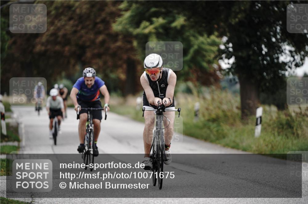 30.08.2026 - Elbe Triathlon Hamburg Michael Burmester http://msf.ph/oto/10071675 30.08.2026 10:07:32 Radfahren 492, 573, 739, 773, 775, 936, 982 meine-sportfotos.de