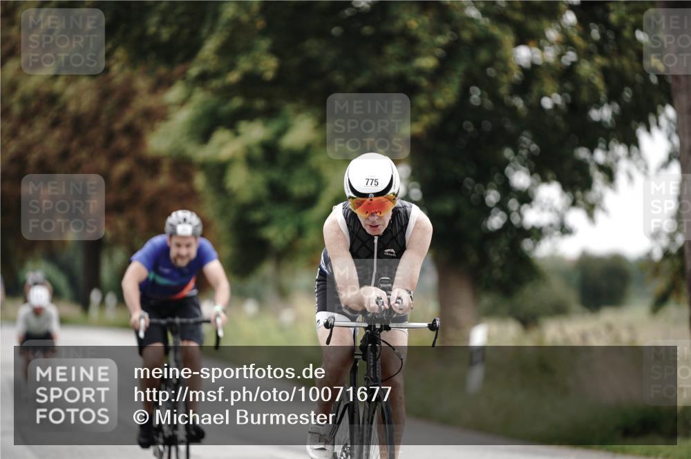 30.08.2026 - Elbe Triathlon Hamburg Michael Burmester http://msf.ph/oto/10071677 30.08.2026 10:07:33 Radfahren 492, 554, 573, 739, 773, 775, 936, 982 meine-sportfotos.de