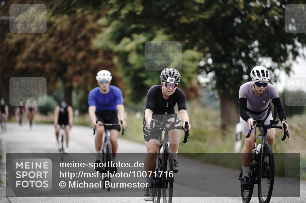 30.08.2026 - Elbe Triathlon Hamburg Michael Burmester http://msf.ph/oto/10071716 30.08.2026 10:07:54 Radfahren 439, 440, 524, 602, 871, 905 meine-sportfotos.de