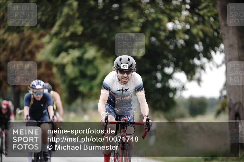 30.08.2026 - Elbe Triathlon Hamburg Michael Burmester http://msf.ph/oto/10071748 30.08.2026 10:08:11 Radfahren 434, 482, 696, 763, 812, 914 meine-sportfotos.de