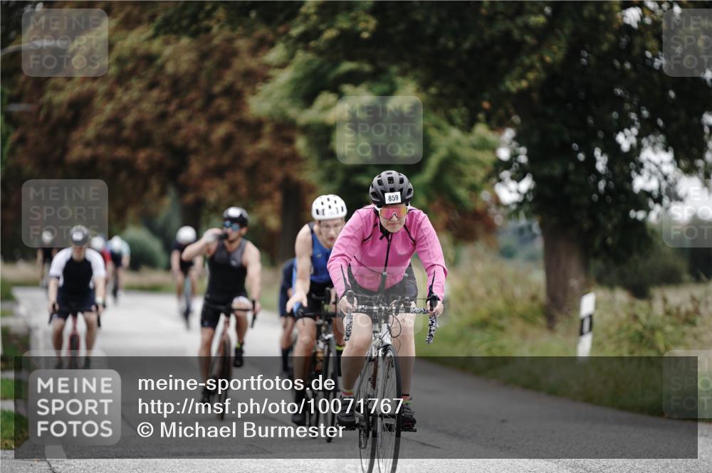 30.08.2026 - Elbe Triathlon Hamburg Michael Burmester http://msf.ph/oto/10071767 30.08.2026 10:08:18 Radfahren 346, 436, 501, 531, 563, 631, 783, 859 meine-sportfotos.de