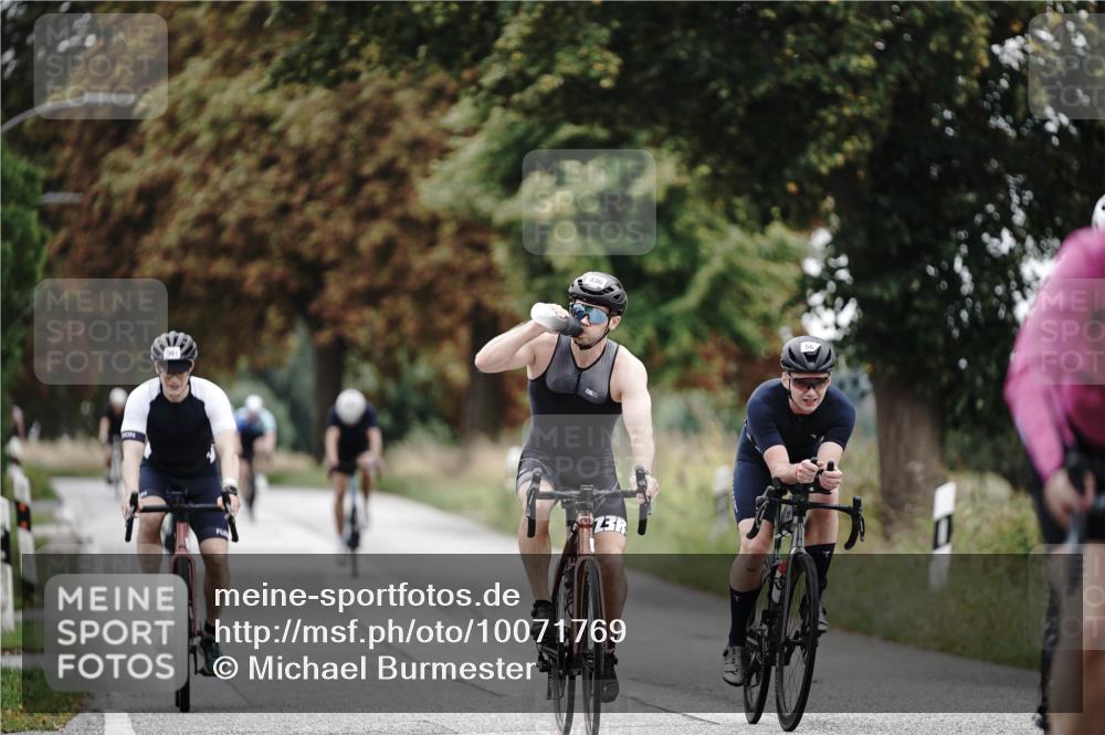 30.08.2026 - Elbe Triathlon Hamburg Michael Burmester http://msf.ph/oto/10071769 30.08.2026 10:08:19 Radfahren 346, 436, 501, 531, 563, 631, 783, 859 meine-sportfotos.de