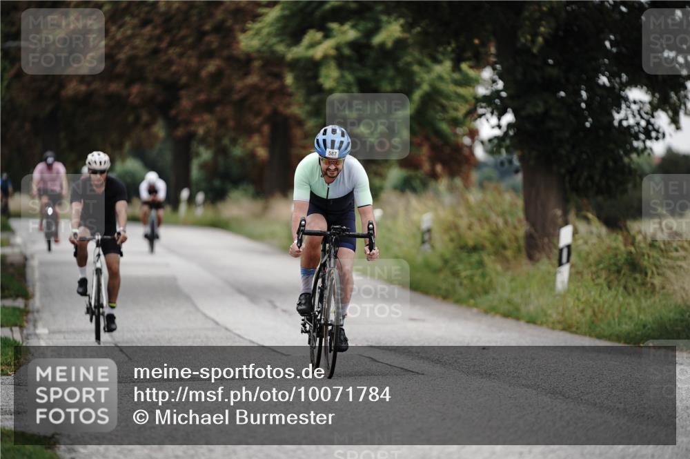 30.08.2026 - Elbe Triathlon Hamburg Michael Burmester http://msf.ph/oto/10071784 30.08.2026 10:08:28 Radfahren 346, 395, 500, 587, 631 meine-sportfotos.de