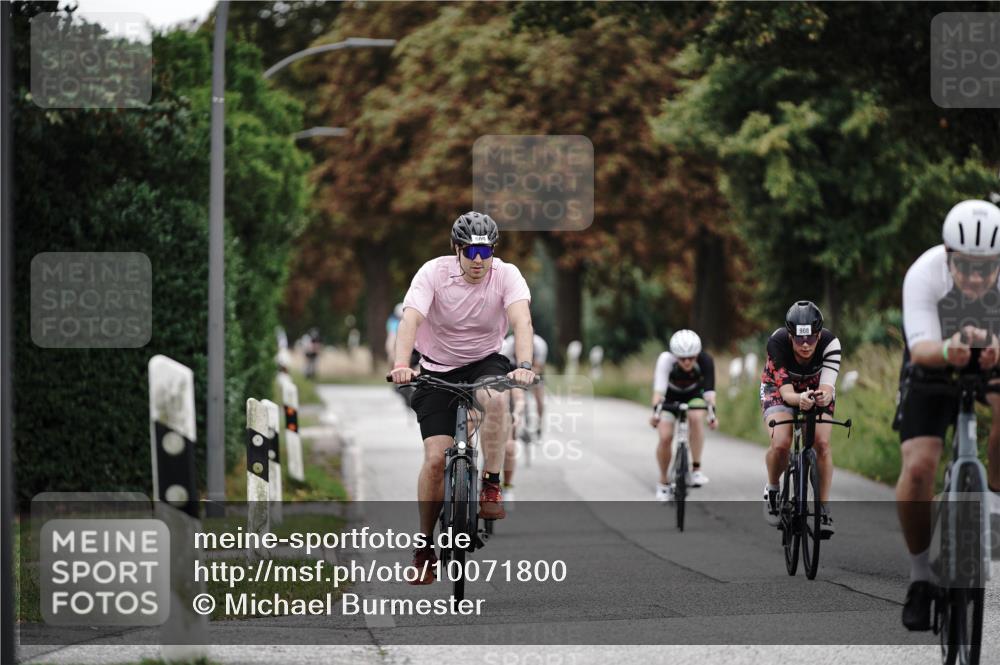 30.08.2026 - Elbe Triathlon Hamburg Michael Burmester http://msf.ph/oto/10071800 30.08.2026 10:08:34 Radfahren 395, 500, 509, 676, 834, 889, 908 meine-sportfotos.de